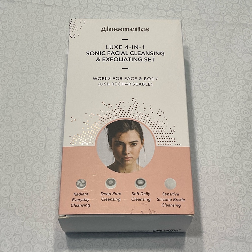 Glossmetics Luxe 4 -in- 1 Sonic Facial Cleansing & Exfoliating Set